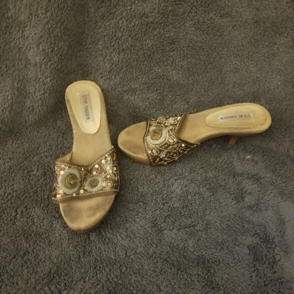 Steve Madden Jeweled heels